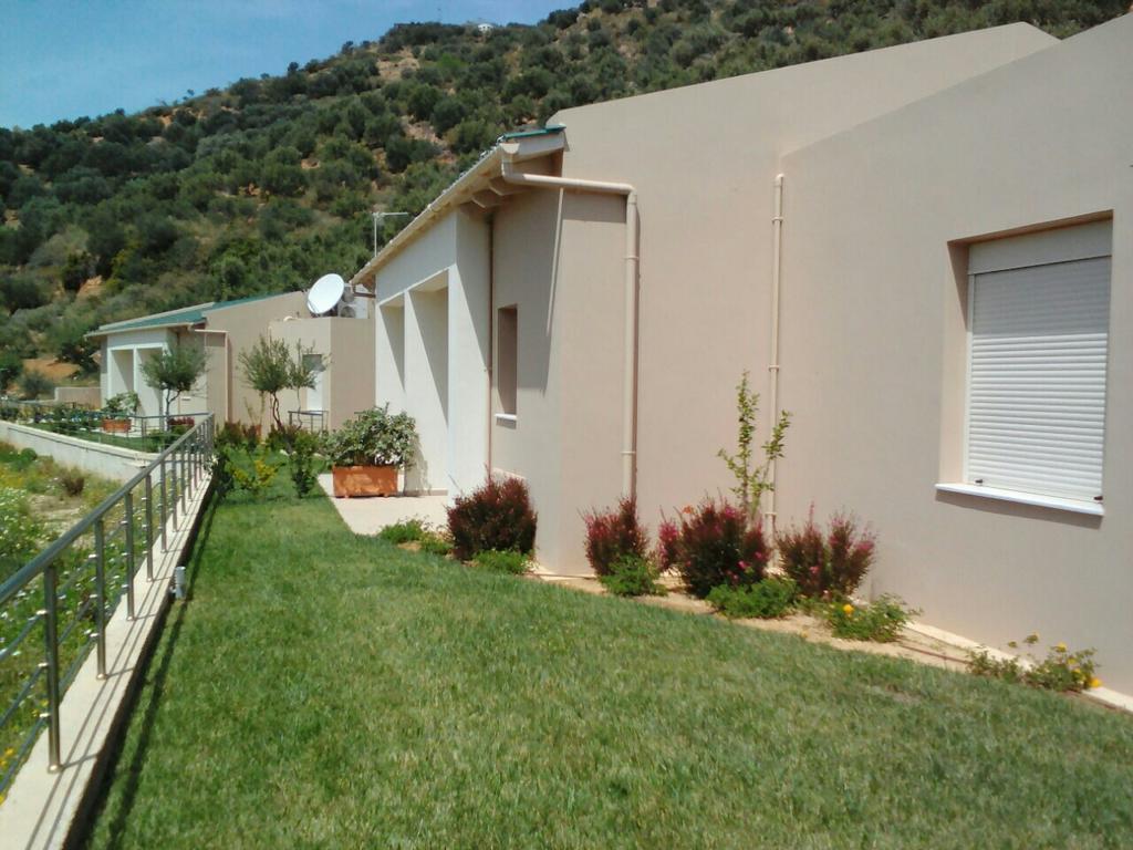 Aksos Suites Accessible Accommodation Agia  Екстериор снимка